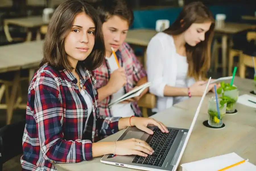 destino perfecto para estudiantes de Tecnología